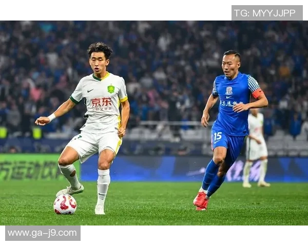 2001年大连实德与北京国安激战回顾球迷心中的经典对决与历史瞬间 2001年大连实德与北京国安激战回顾球迷心中的经典对决与历史瞬间