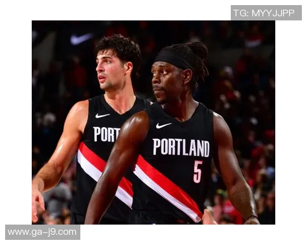 灰熊与开拓者首战激烈对决球员表现与战术分析全景回顾